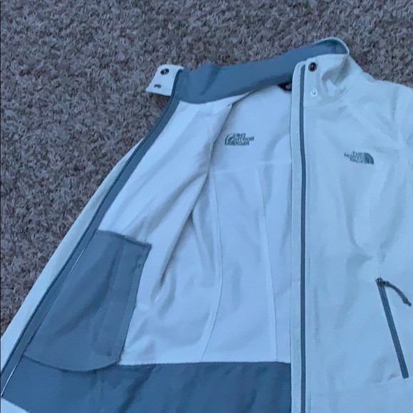 Kids The North Face jacket - Picture 3 of 3